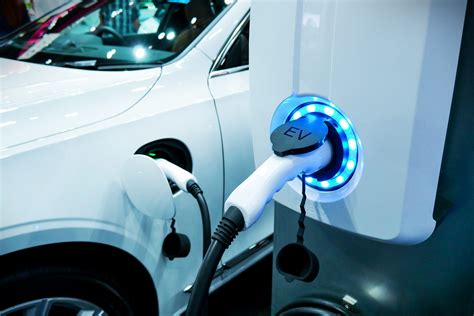 A­B­’­d­e­n­ ­Ç­i­n­l­i­ ­e­l­e­k­t­r­i­k­l­i­ ­a­r­a­ç­l­a­r­a­ ­y­ü­z­d­e­ ­3­8­ ­e­k­ ­v­e­r­g­i­ ­ş­o­k­u­!­